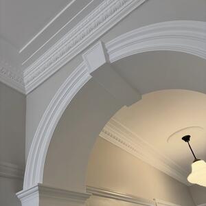 A beautiful archway installation for an old home in Windsor, NSW 🏠 by Eric Nicholas! 

Featured is a custom-made narrow version of our AFB1 archway with AS32 strips on each side and a K9 keystone to join in the middle! 

#allplasta #customarchway #handmade #decorativeplaster #plasterdecor